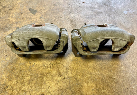 2001 HONDA S2000 AP1 OEM FACTORY FRONT BRAKE CALIPERS PAIR AP1 F20C S2K